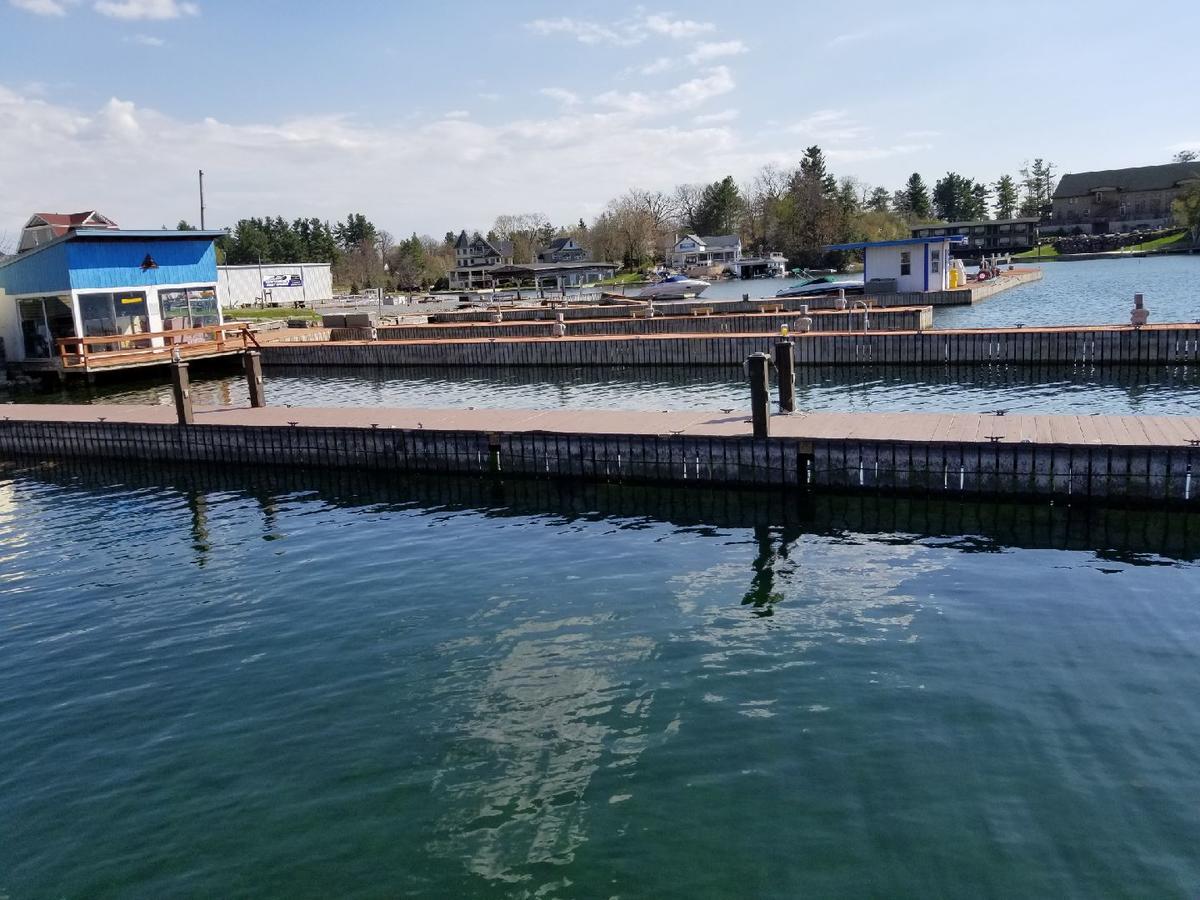 Motel Hills Motor Court & Marina Alexandria Bay Exterior foto